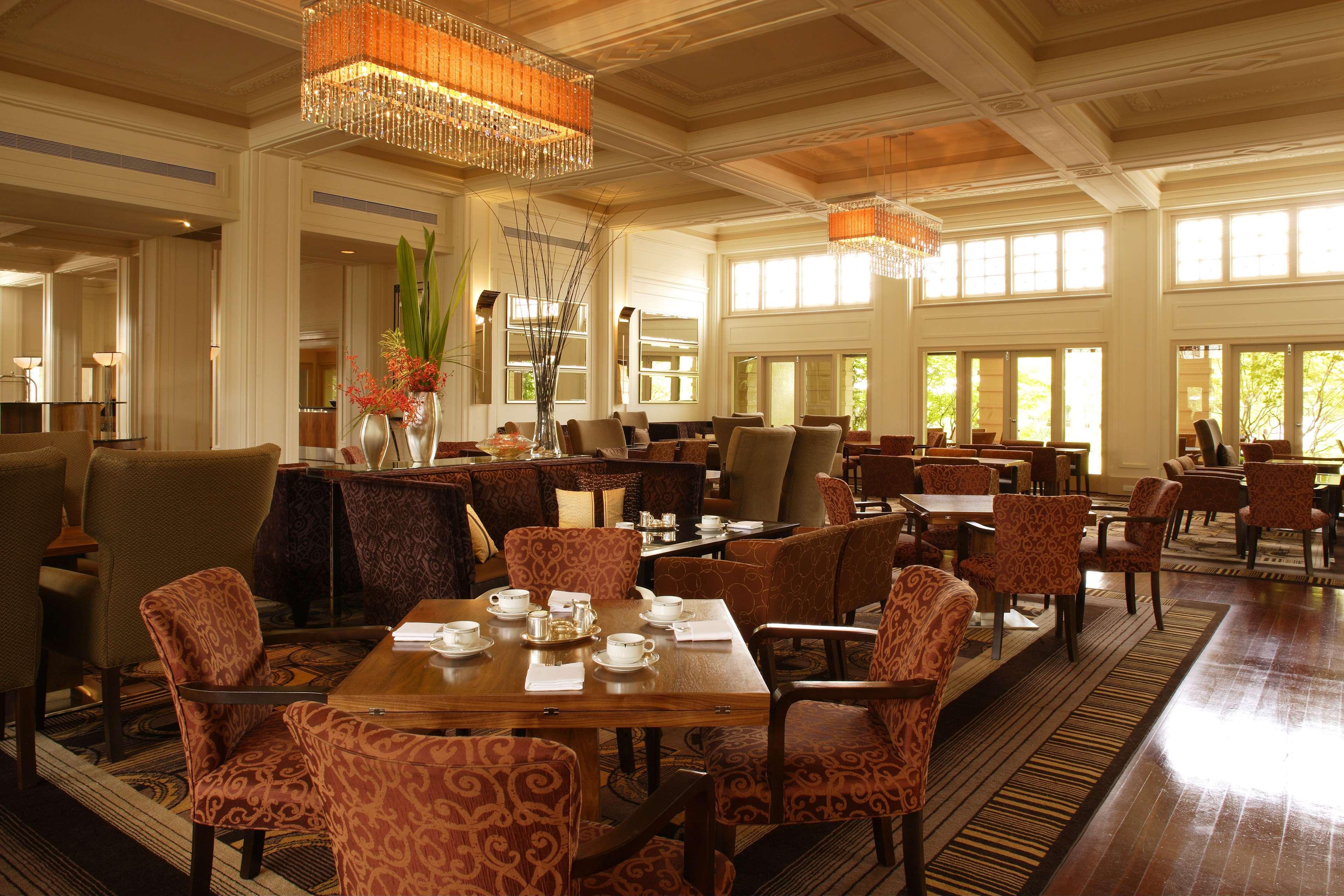Hyatt Hotel Canberra - A Park Hyatt Hotel Restaurant photo The dining room at the Inn at the Opera