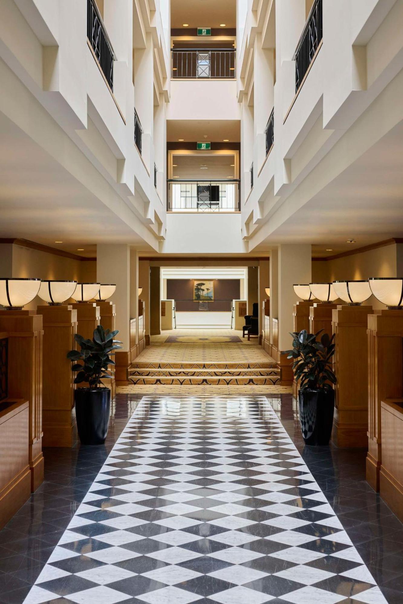 Hyatt Hotel Canberra - A Park Hyatt Hotel Exterior photo